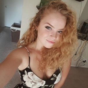 Meet your Posher, Angie